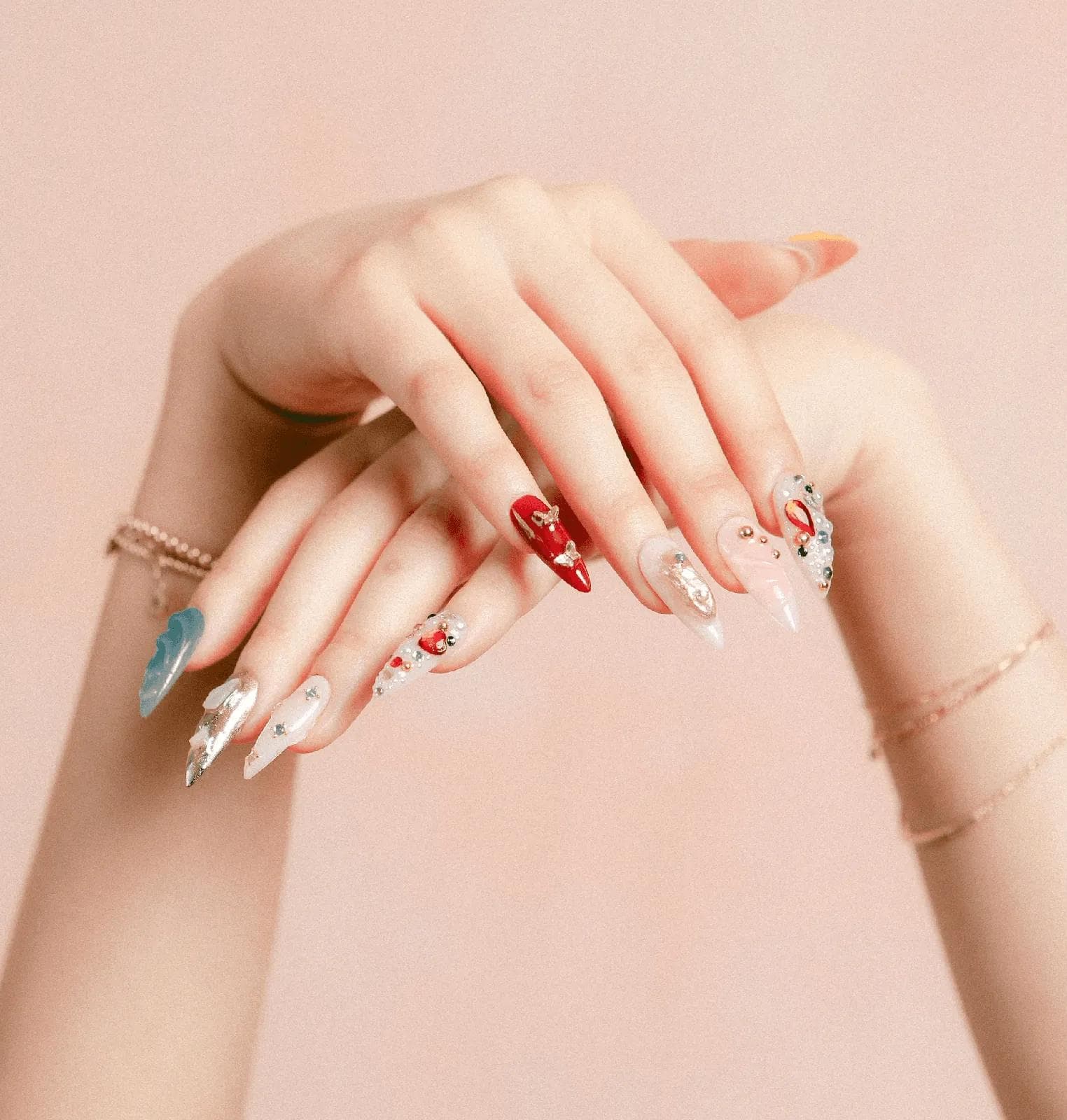 Detailed gel nail design